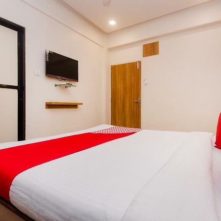 OYO 935 Hotel Palkhee Mumbai  Buitenkant foto