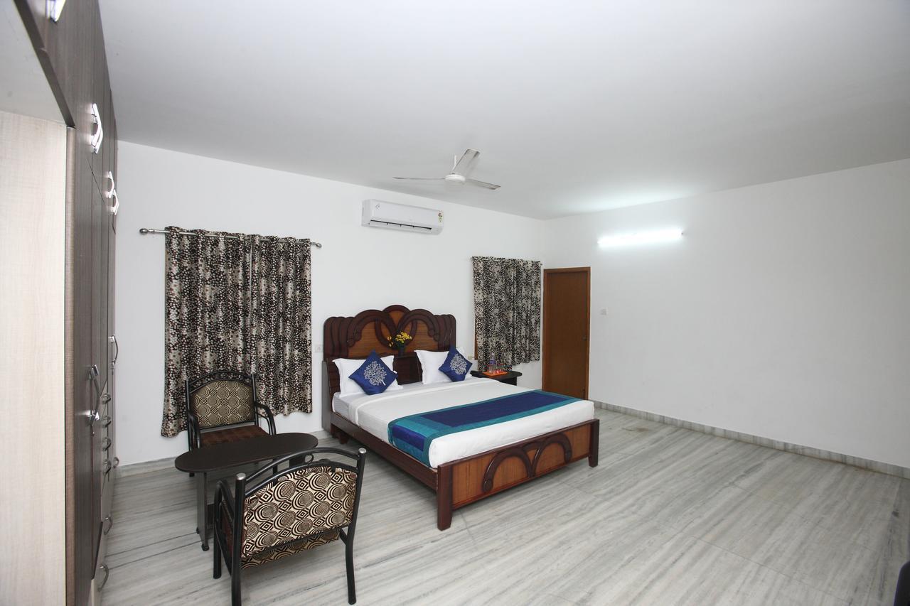 OYO 935 Hotel Palkhee Mumbai  Buitenkant foto