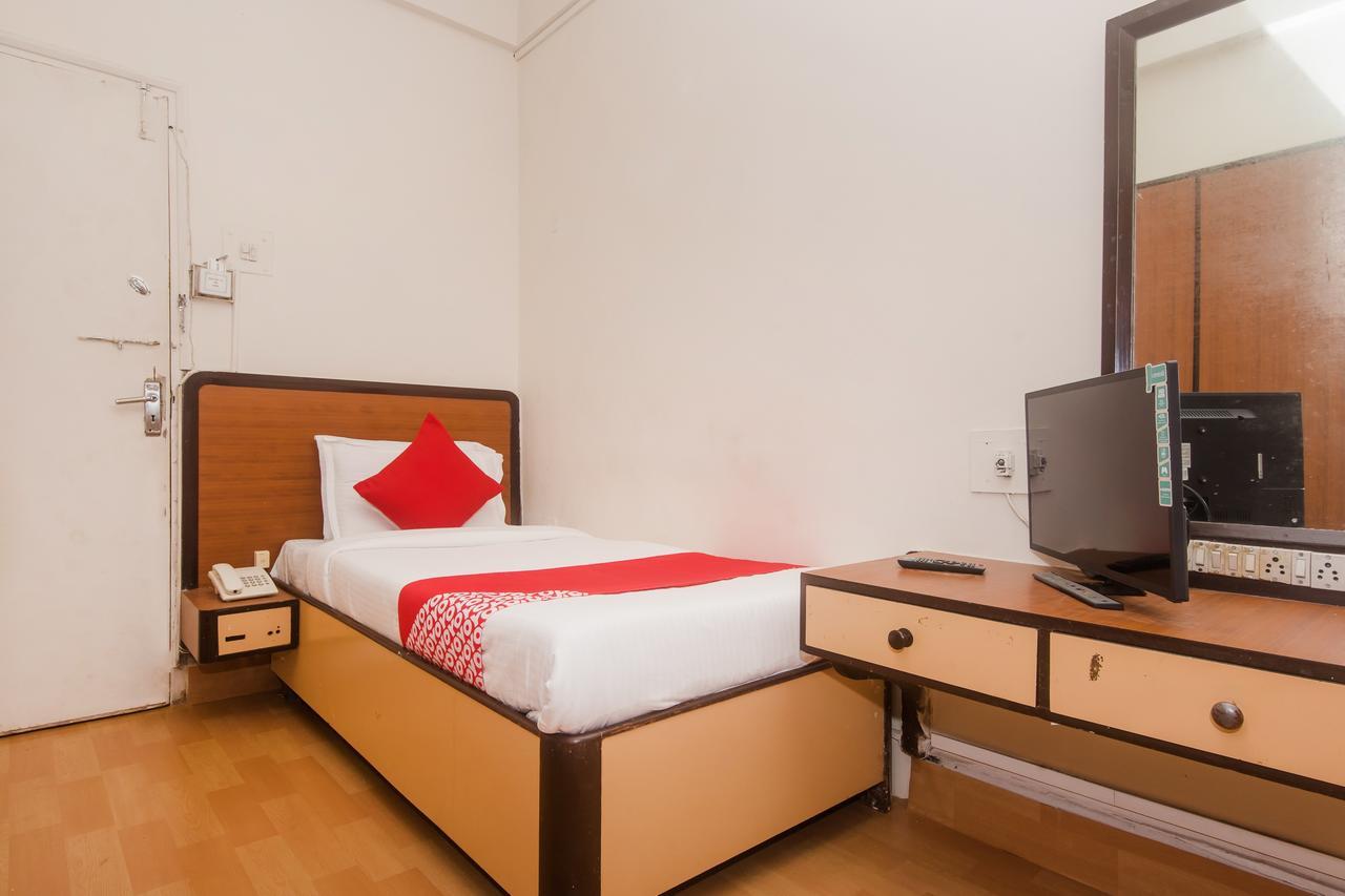 OYO 935 Hotel Palkhee Mumbai  Buitenkant foto